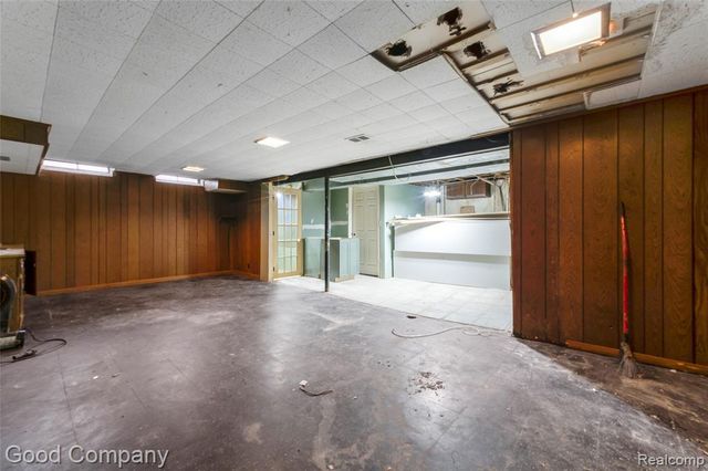 25366 Wykeshire Road, Farmington Hills, MI 48336