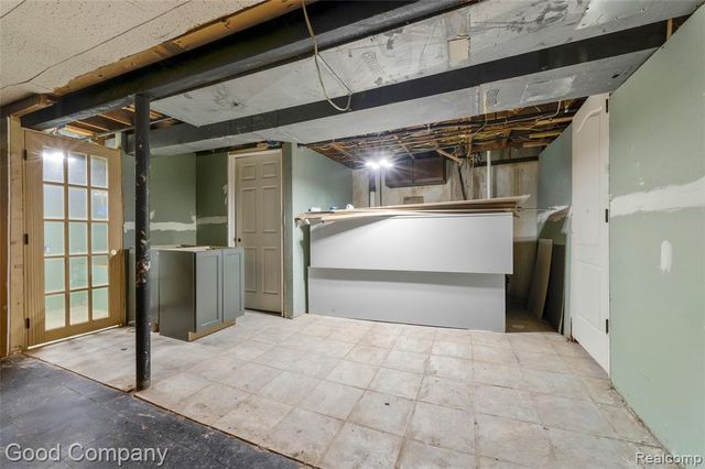25366 Wykeshire Road, Farmington Hills, MI 48336