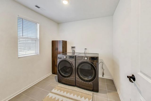 1541 Cooper Street, Des Plaines, IL 60018