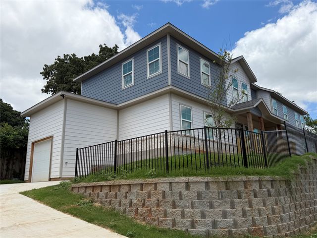 1371 Cooper, Dallas, TX 75215