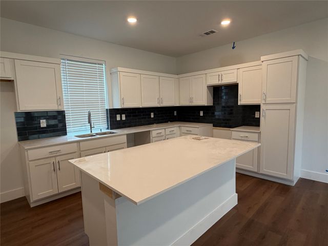 1371 Cooper, Dallas, TX 75215