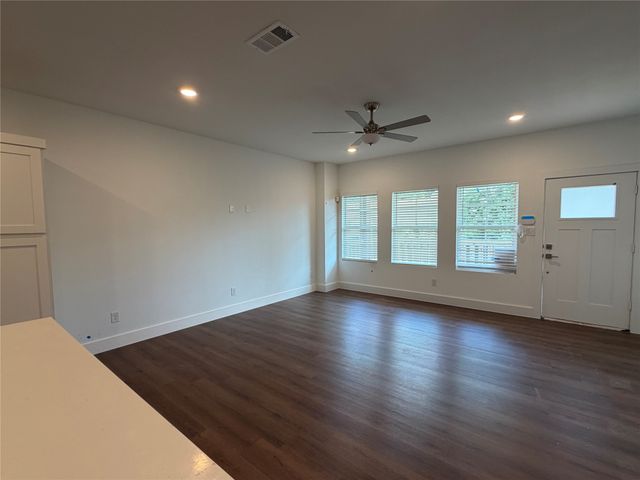 1371 Cooper, Dallas, TX 75215