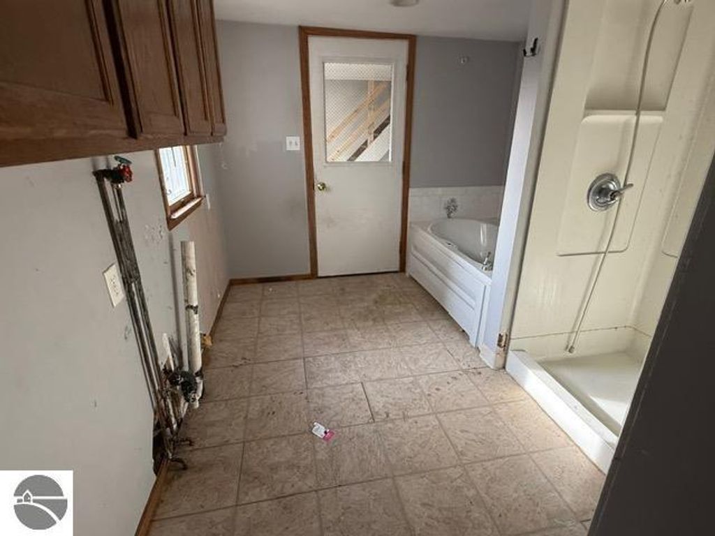 Image 23 of property listing at 319 E Nelson Street, Cadillac, MI 49601