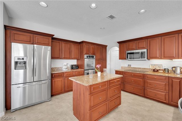 5010 Key Largo LN, Punta Gorda, FL 33955