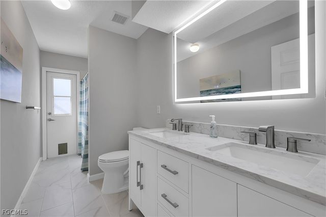 5010 Key Largo LN, Punta Gorda, FL 33955