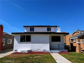 8633 Cimarron Street, Los Angeles, CA 90047