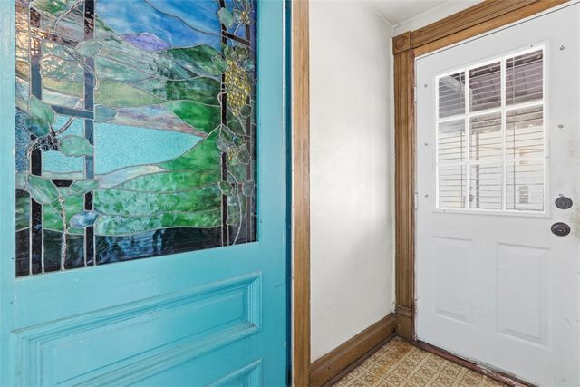 395 40th Street, Bloomfield, PA 15224