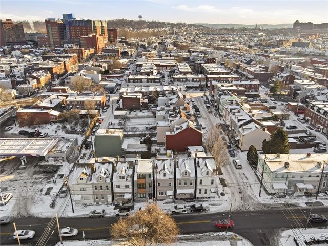 395 40th Street, Bloomfield, PA 15224