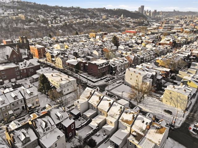 395 40th Street, Bloomfield, PA 15224