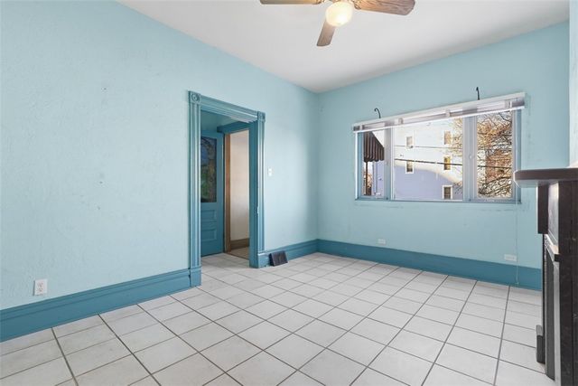 395 40th Street, Bloomfield, PA 15224