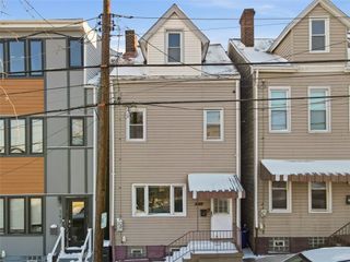 395 40th Street, Bloomfield, PA 15224