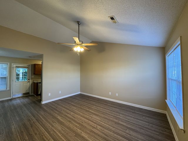 223 Faulkner Ct, Clarksville, TN 37042