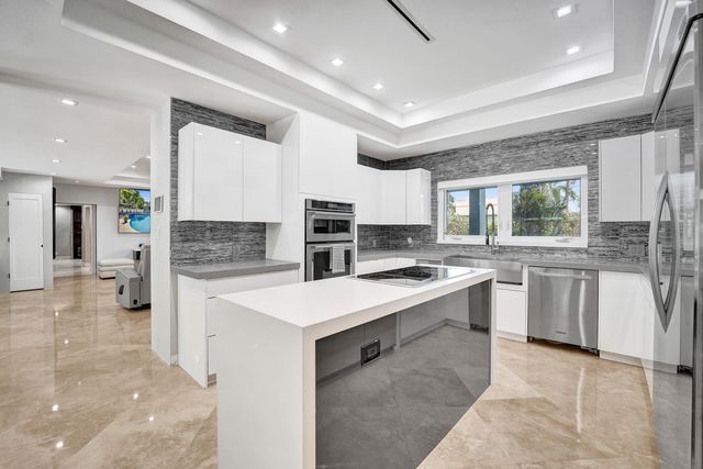 2601 NE 29TH Street, Fort Lauderdale, FL 33306
