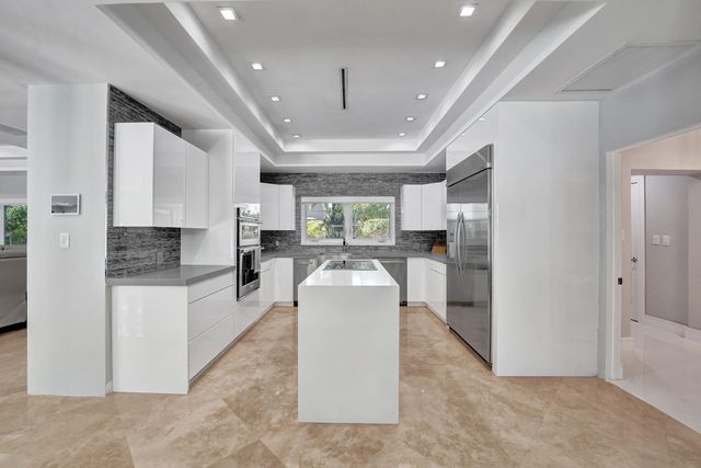 2601 NE 29TH Street, Fort Lauderdale, FL 33306