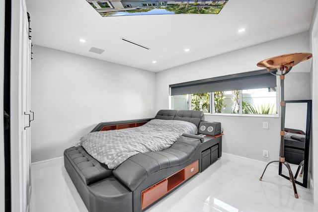 2601 NE 29TH Street, Fort Lauderdale, FL 33306