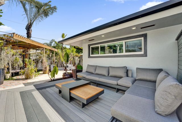 2601 NE 29TH Street, Fort Lauderdale, FL 33306