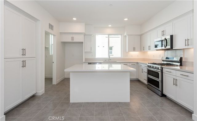 2317 W Broadway 46, Anaheim, CA 92804