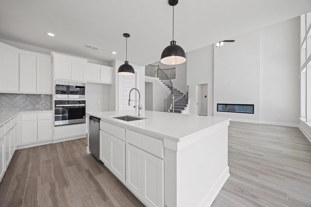 140 Cloverton CRES, Hutto, TX 78634