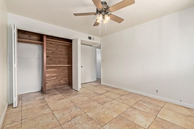 524 W Fairway Drive Unit 6, Mesa, AZ 85201