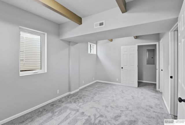 602 S Monroe Street, Papillion, NE 68046
