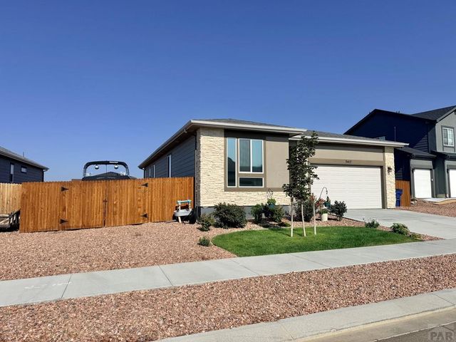 3417 Bella Luna Dr, Pueblo, CO 81001