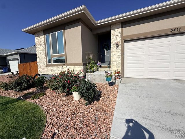3417 Bella Luna Dr, Pueblo, CO 81001