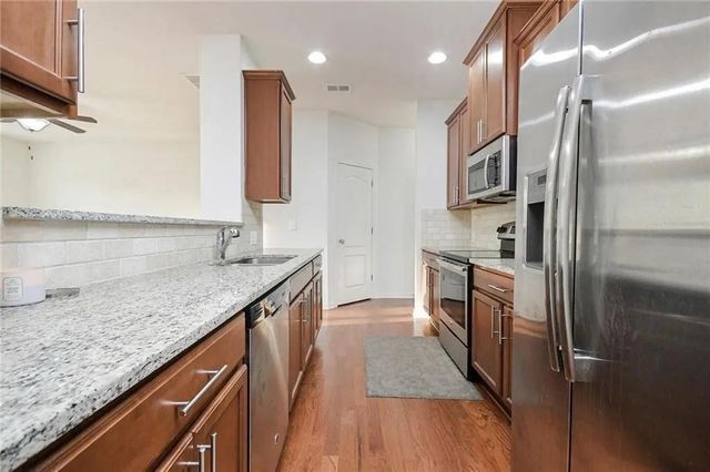 3934 Princeton Lakes Pass SW, Atlanta, GA 30331
