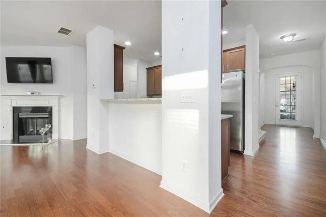 3934 Princeton Lakes Pass SW, Atlanta, GA 30331
