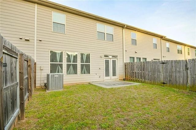 3934 Princeton Lakes Pass SW, Atlanta, GA 30331