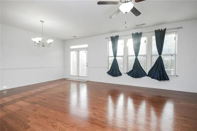 3934 Princeton Lakes Pass SW, Atlanta, GA 30331