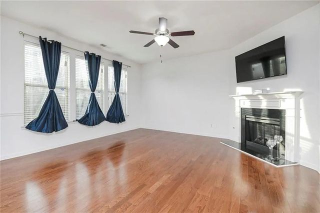 3934 Princeton Lakes Pass SW, Atlanta, GA 30331