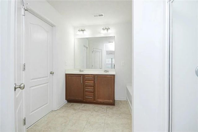 3934 Princeton Lakes Pass SW, Atlanta, GA 30331