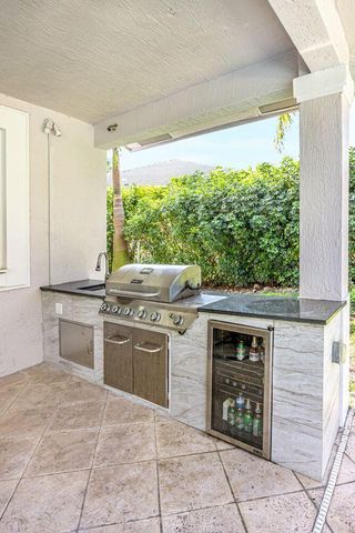 1879 HIDDEN TRAIL Lane, Weston, FL 33327