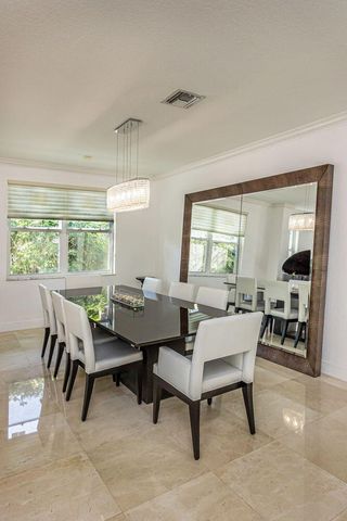 1879 HIDDEN TRAIL Lane, Weston, FL 33327