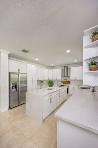 1879 HIDDEN TRAIL Lane, Weston, FL 33327