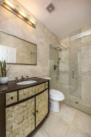 1879 HIDDEN TRAIL Lane, Weston, FL 33327