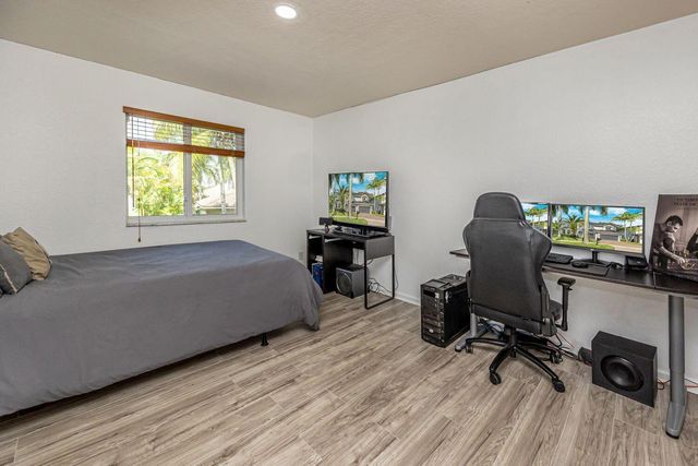 1879 HIDDEN TRAIL Lane, Weston, FL 33327