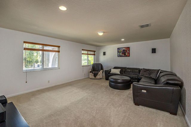 1879 HIDDEN TRAIL Lane, Weston, FL 33327