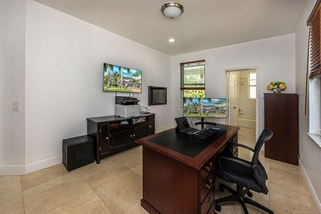 1879 HIDDEN TRAIL Lane, Weston, FL 33327