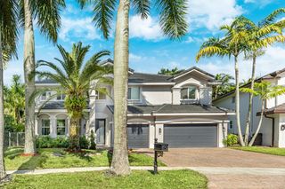1879 HIDDEN TRAIL Lane, Weston, FL 33327