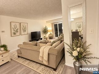 1 Iron Forge Square 20, Pompton Lakes, NJ 07442