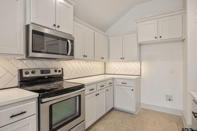 7343 Rockpoint Lane, Tyler, TX 75703