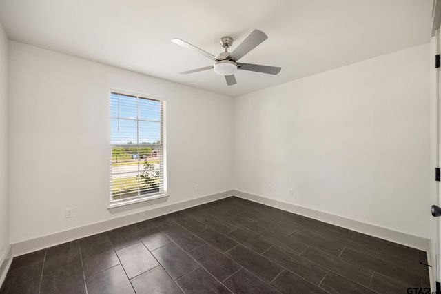 7343 Rockpoint Lane, Tyler, TX 75703