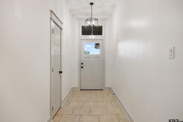 7343 Rockpoint Lane, Tyler, TX 75703