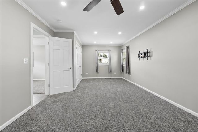 2207 Marmion Avenue, Joliet, IL 60436