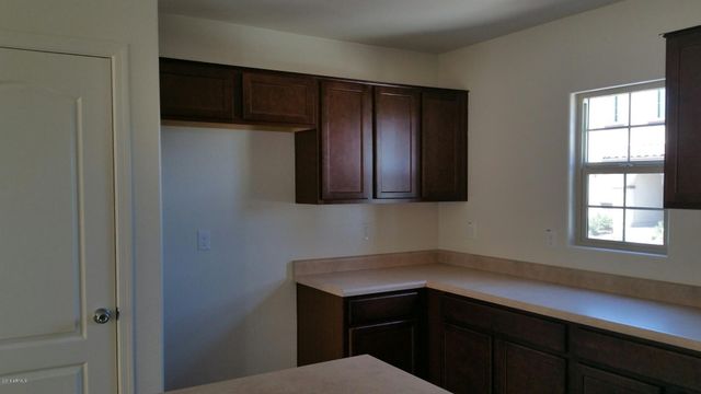 903 S Swallow Lane, Gilbert, AZ 85296