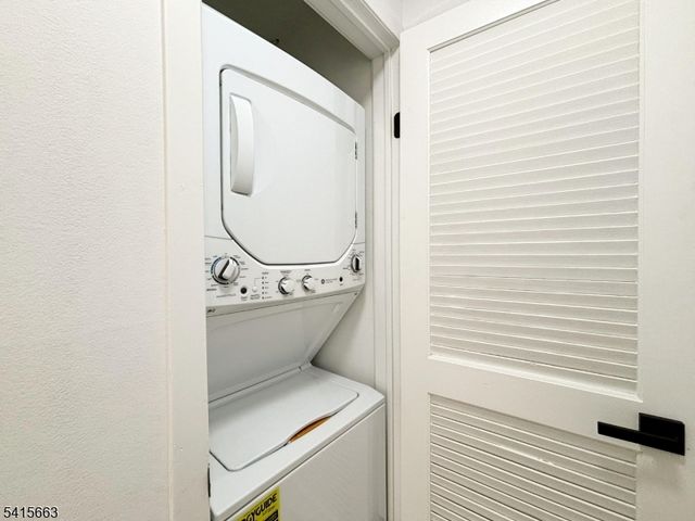 1 Beaver Creek Dr 1, Vernon Twp., NJ 07462