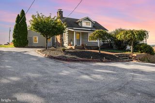 2215 COLEBROOK RD, Lebanon, PA 17042