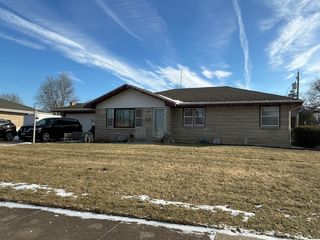 618 W Bevan Drive, Joliet, IL 60435