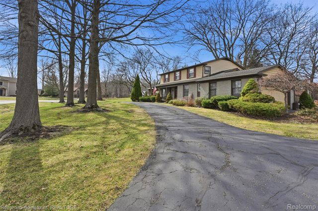 12811 Glenview Drive, Plymouth Charter Township, MI 48170